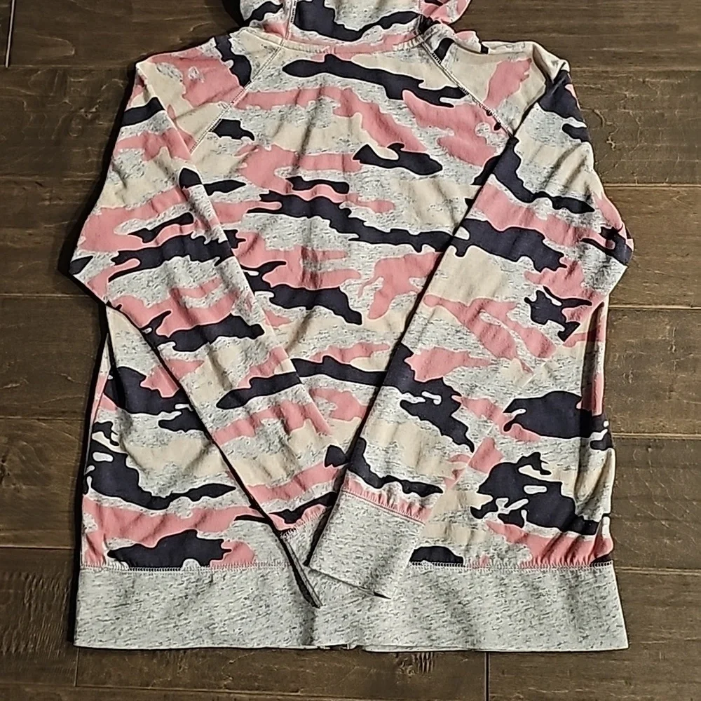 Nike Women's Camouflage Hooded Sweatshirt sz large